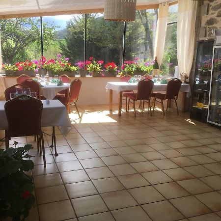 Hotel Saint Verny Villeneuve-d'Allier Экстерьер фото