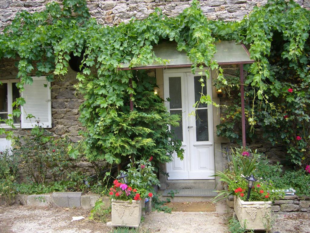 Hotel Saint Verny Villeneuve-d'Allier Экстерьер фото